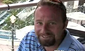 Крутая девица трахается с опытным мачо в возрасте